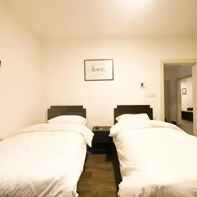 central apartment for rent 24