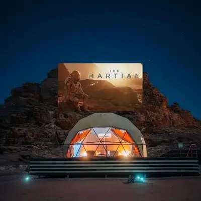RUM MARTiN BUBBLES lUXURY CAMP