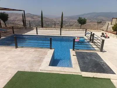 Gallery image of شاليه ومزرعة ذات اطلاله خلابه مع مسبح خارجي in Jerash