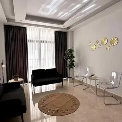 Modern & New 3-BR Entire Apt - Prime Location!
