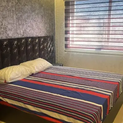 الروف سوبر ديلوكس 2 غرف نوم صالة جلوس و طعام مكيفة للإيجار