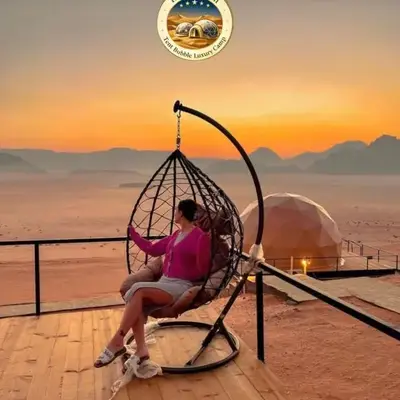 RUM MARTIAN TENT BUBBLES lUXURY CAMP