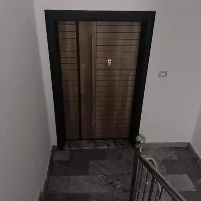 almiddle house