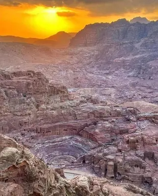 a view of the grand canyon at sunset at Madaba nebo home in Amman