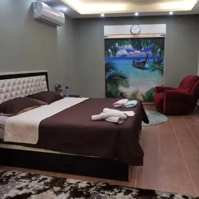 شقة كبيرة مميزة للعائلات -مدخل مستقل