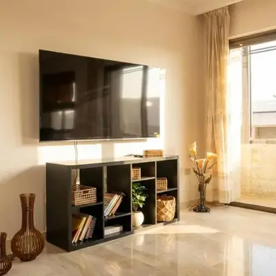 Cozy & Spacious 3 En-Suite Bedroom Apartment