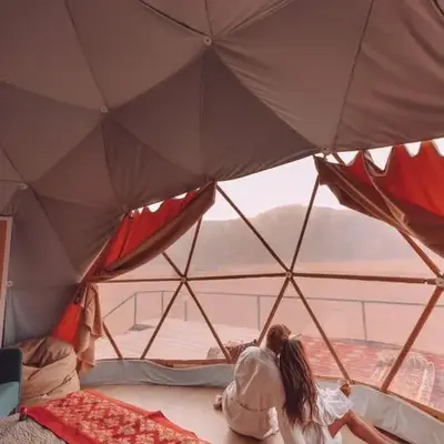 Moon Red Bubbles Camp