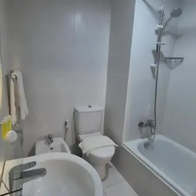 Le Shot tours Hotel