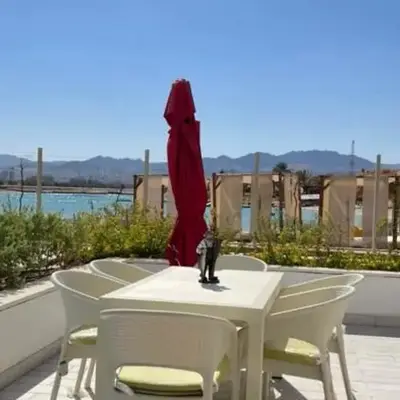 Seaside Luxury Apartment with Terrace and BBQ