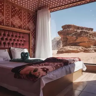 Desert guide camp