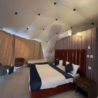 Bubbles Desert Camp Jeep Tours